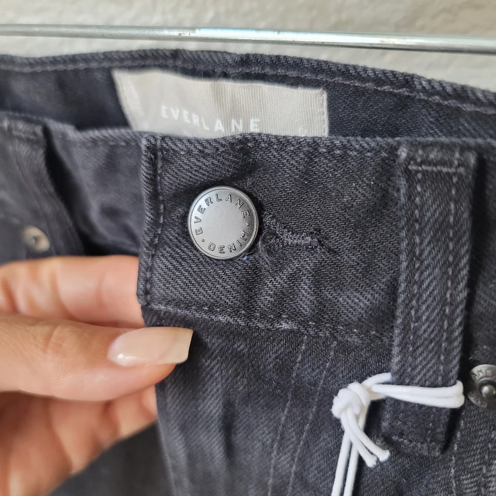 NWT Everlane The Slim Fit Jean, Size 28 x 32, Color Washed Black